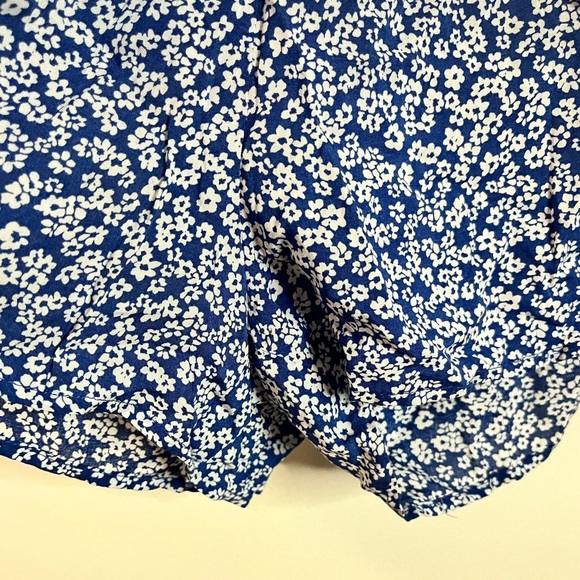 Lulus Blue Floral Sweetheart Neckline Puff Sleeve Romper Size L NWT - Picture 14 of 14